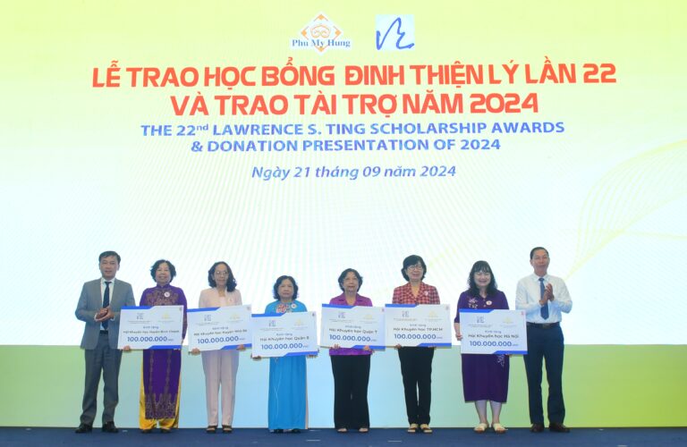Phu My Hung Corporation Continues Nationwide Scholarship Support